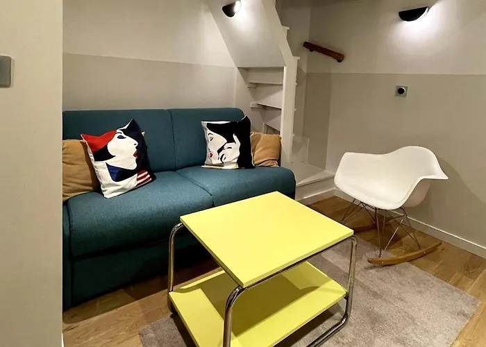 Stylish Duplex In Vibrant Center