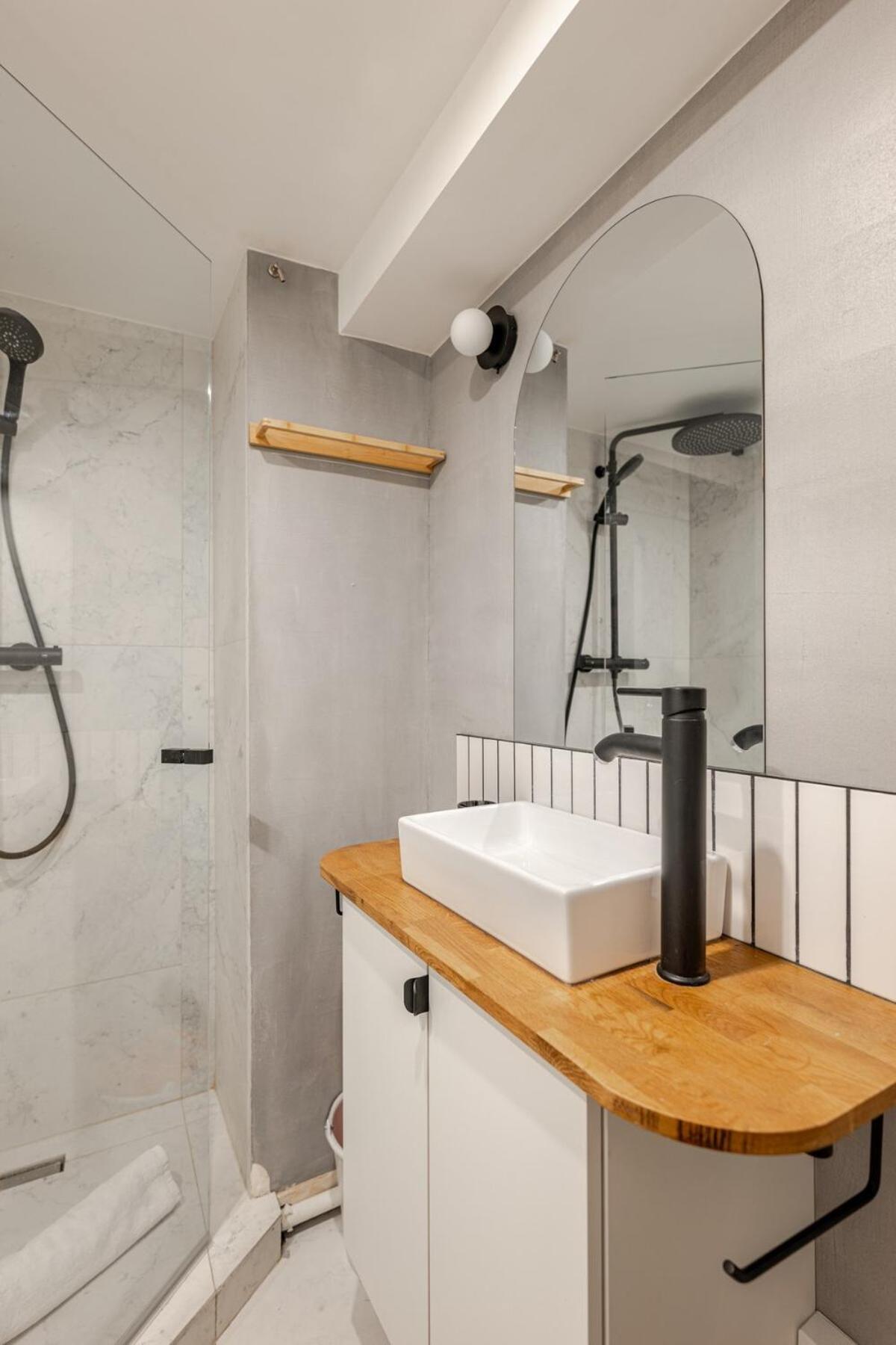 Apartment Stylish Duplex In Vibrant Center *